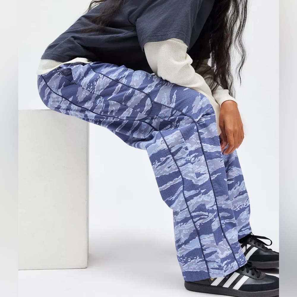 NWOT UO BDG Jess Ripstop Straight Leg Track Pants